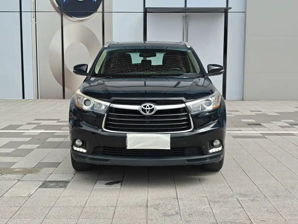 Toyota Highlander 2017 — фото 2