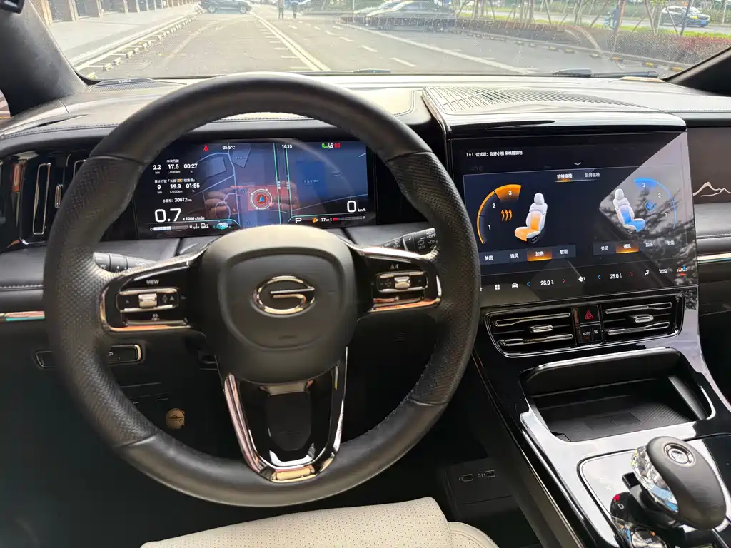 GAC Motor Trumpchi M8 2023 — фото 15