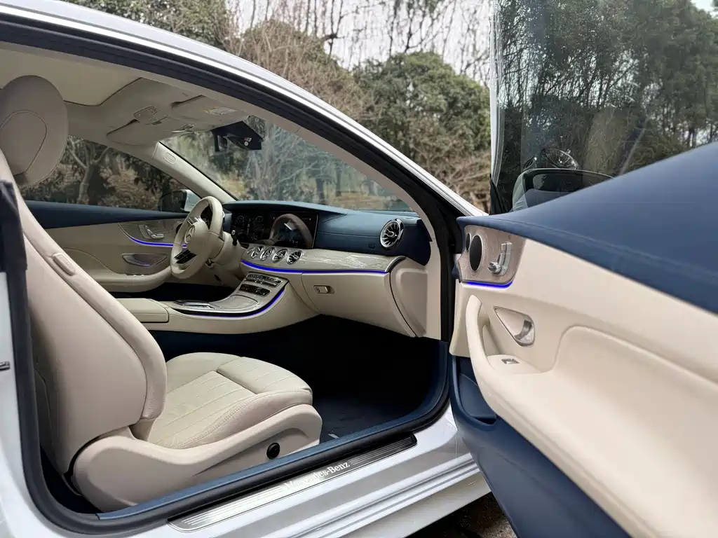 Mercedes-Benz E-Class 2023 — фото 16