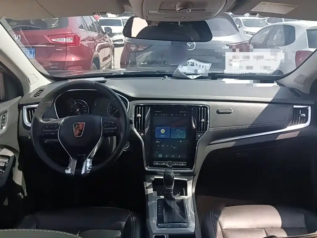 Roewe RX5 2018 — фото 10
