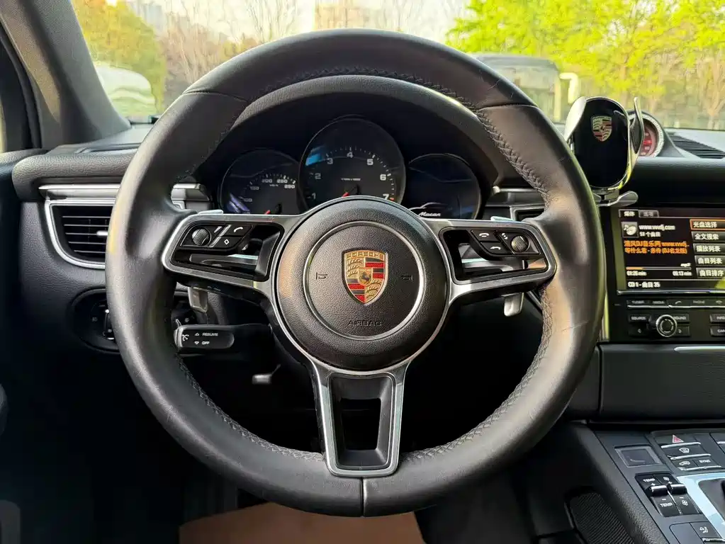Porsche Macan 2015 — фото 5