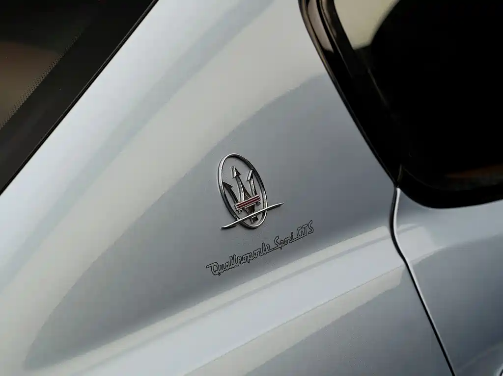 Maserati Quattroporte 2011 — фото 9