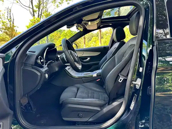 Mercedes-Benz C-Class 2021