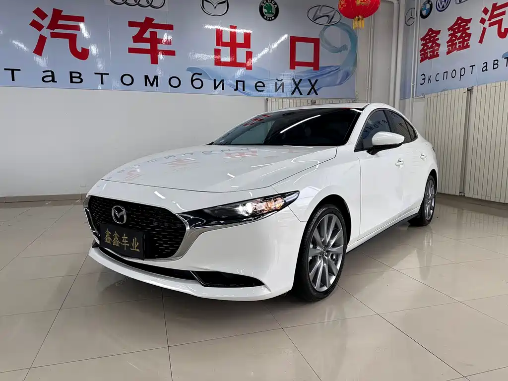 Mazda 3 Axela 2023