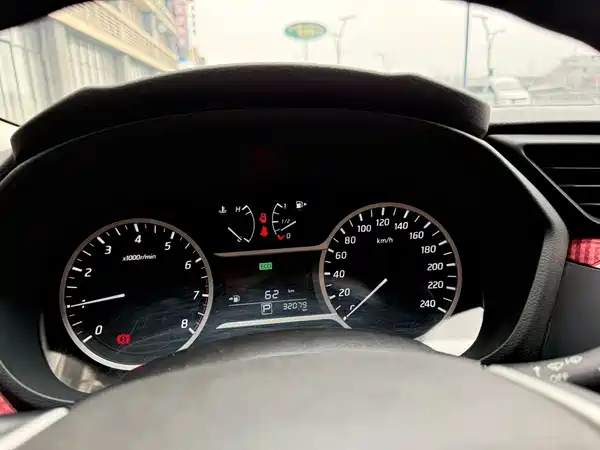 Nissan Bluebird 2019