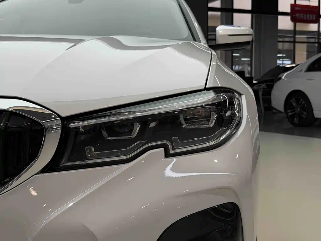 BMW 3 Series 2022