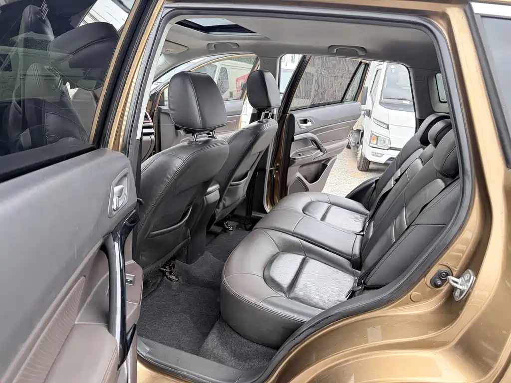 GAC Motor Trumpchi GS4 2015 — фото 13