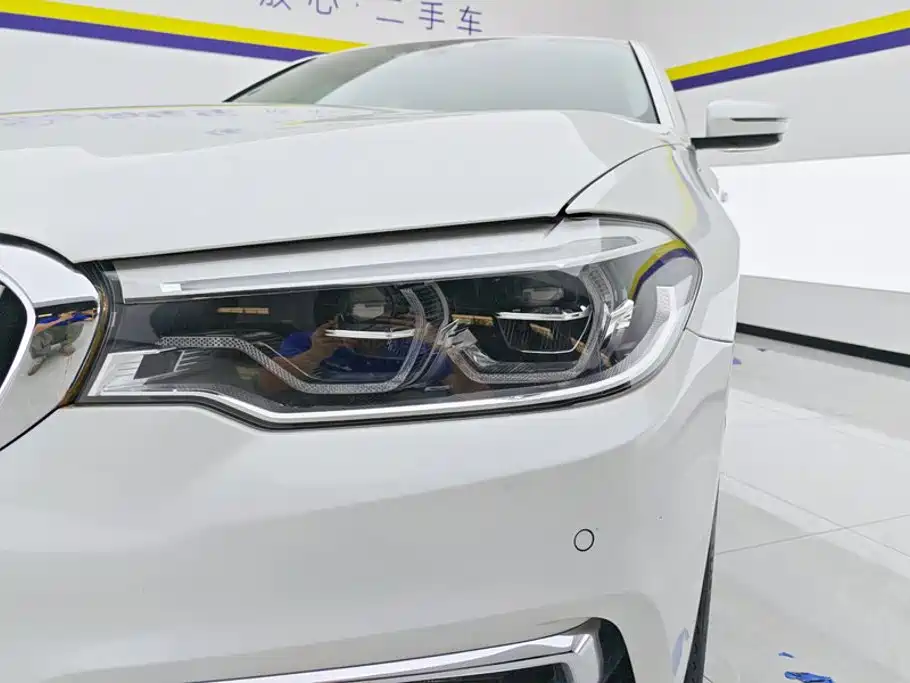 BMW 5 Series 2019
