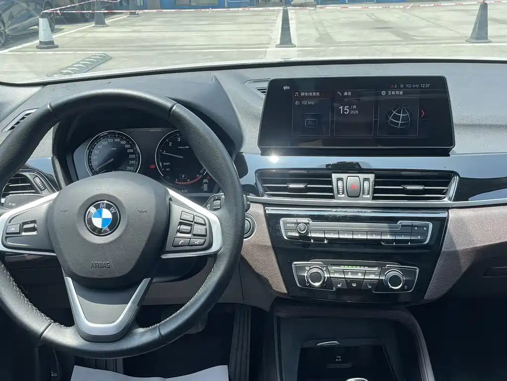 BMW X1 2022 — фото 14
