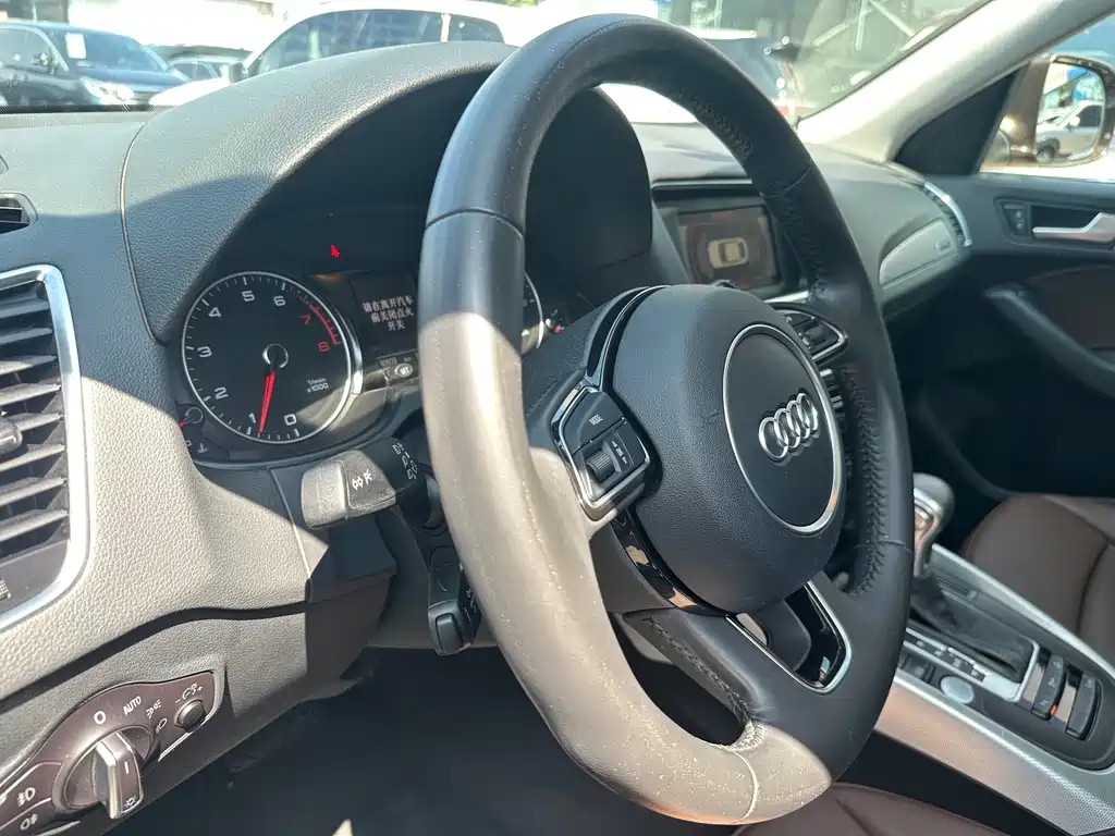 Audi Q5 2015 — фото 16