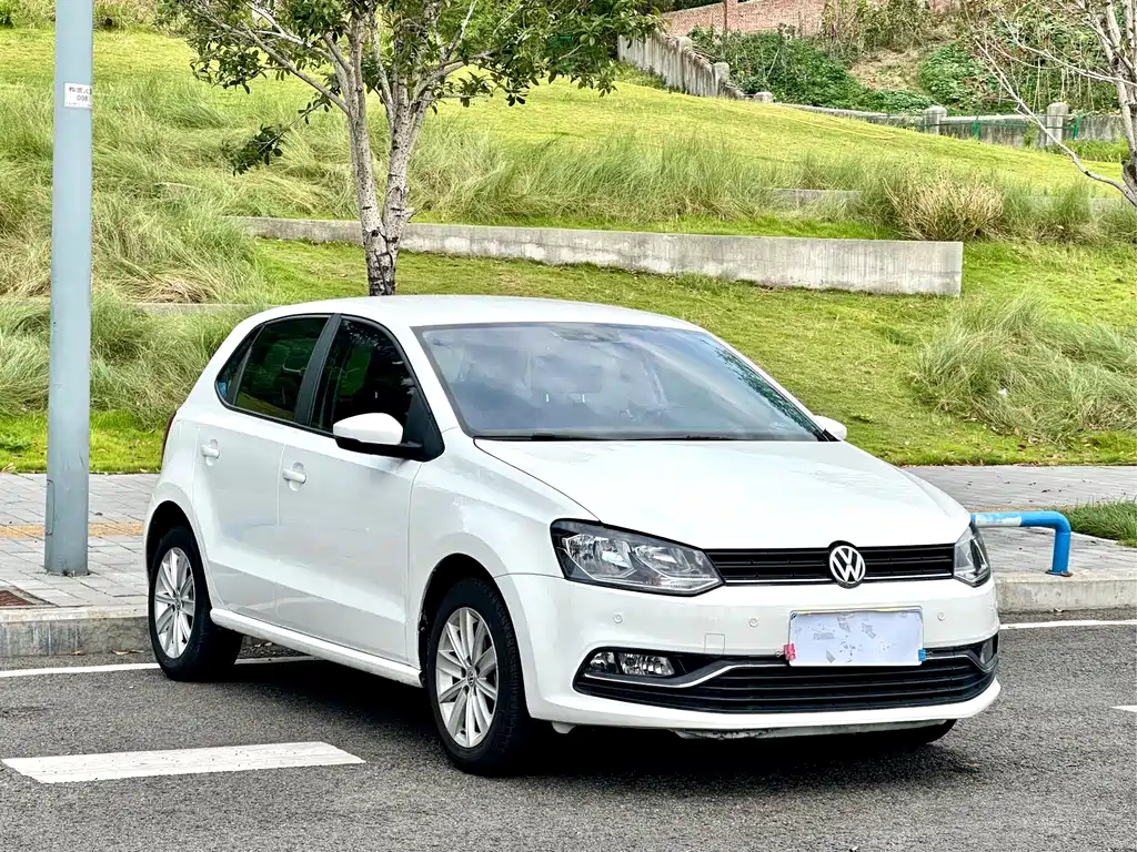 Volkswagen Polo 2015