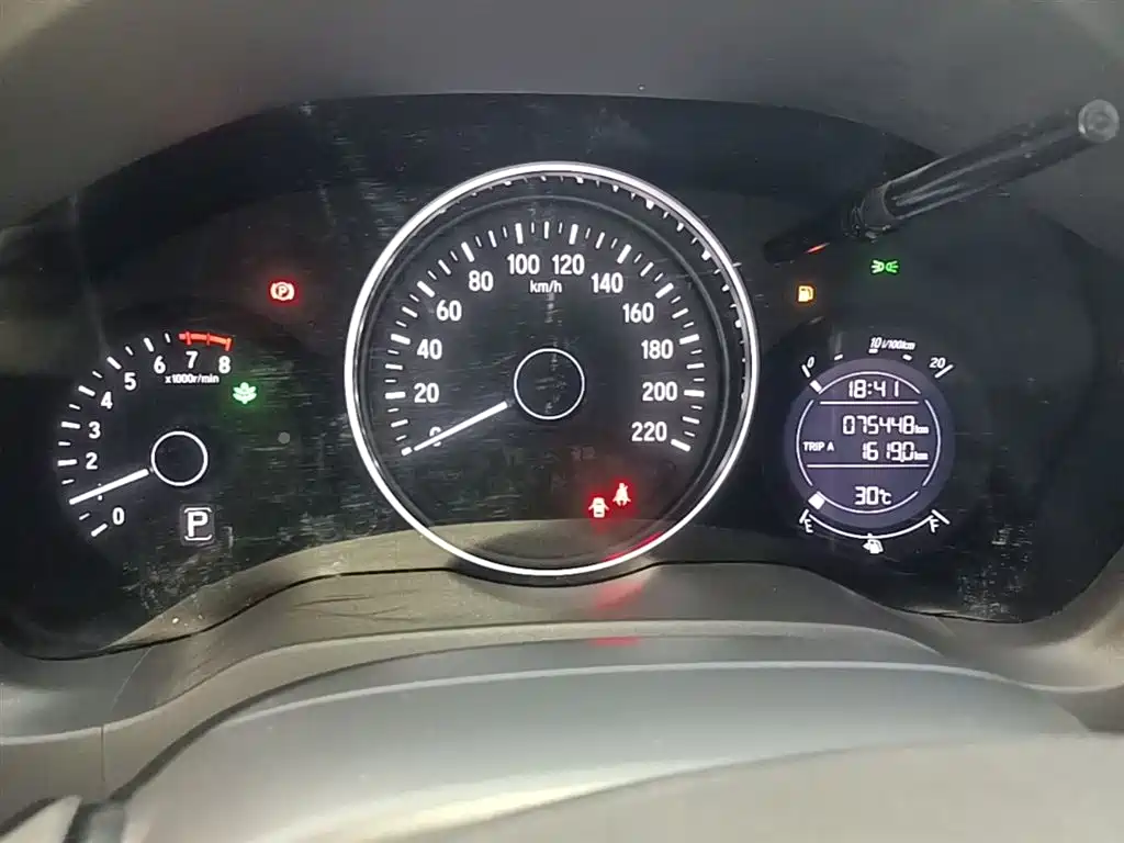 Honda Vezel 2020 — фото 12