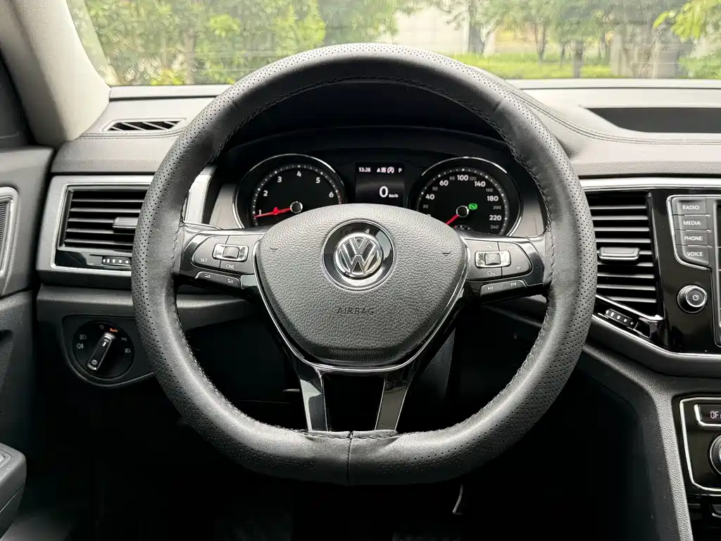 Volkswagen Teramont 2018 — фото 11