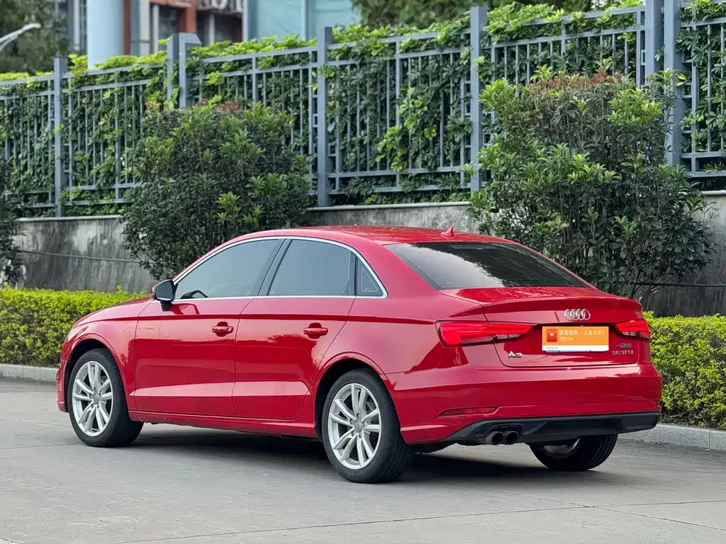 Audi A3 2018 — фото 4