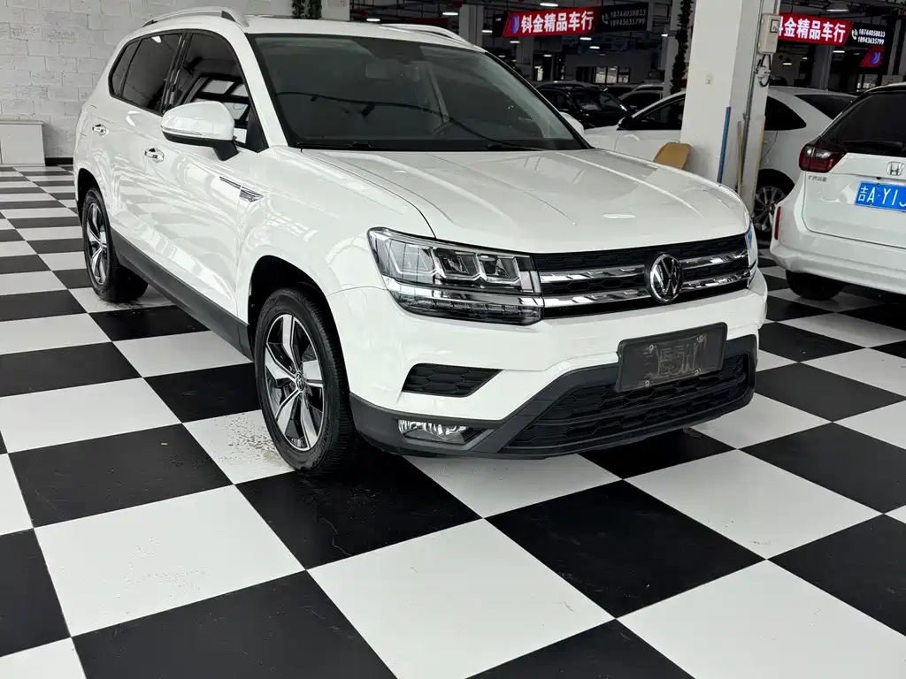 Volkswagen Tharu 2022