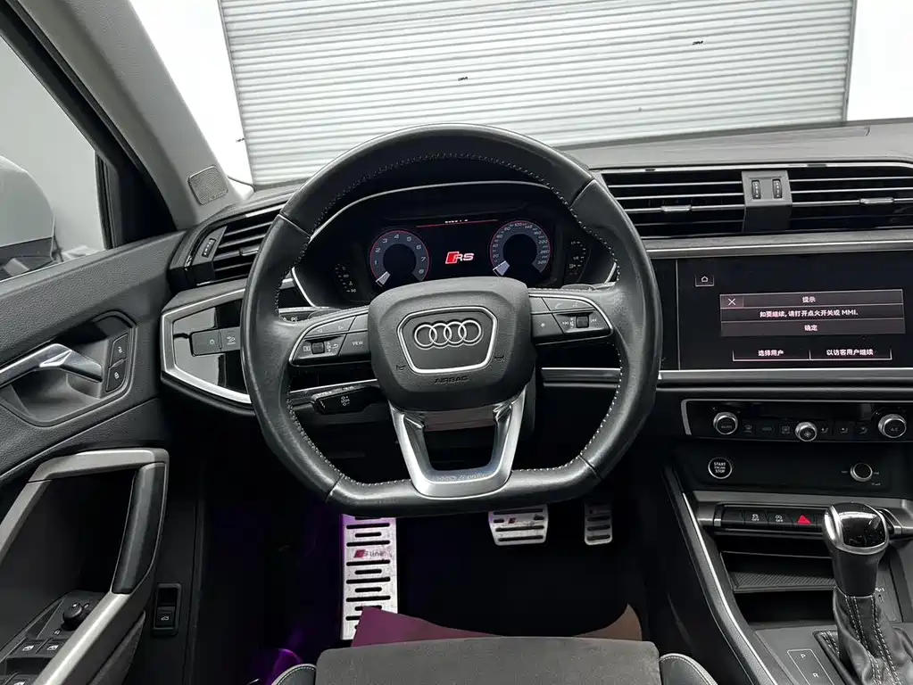 Audi Q3 2022 — фото 10