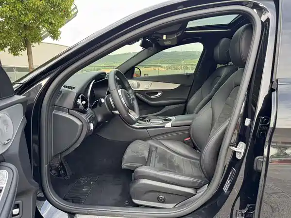 Mercedes-Benz C-Class 2021