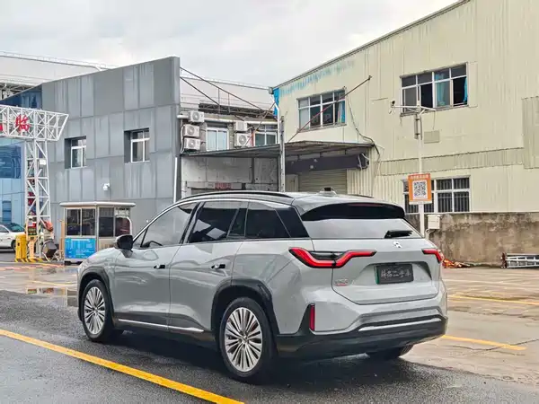 NIO ES6 2020