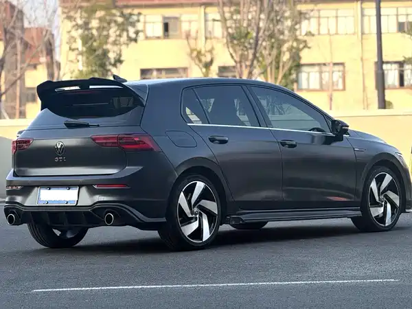 Volkswagen Golf GTI 2021