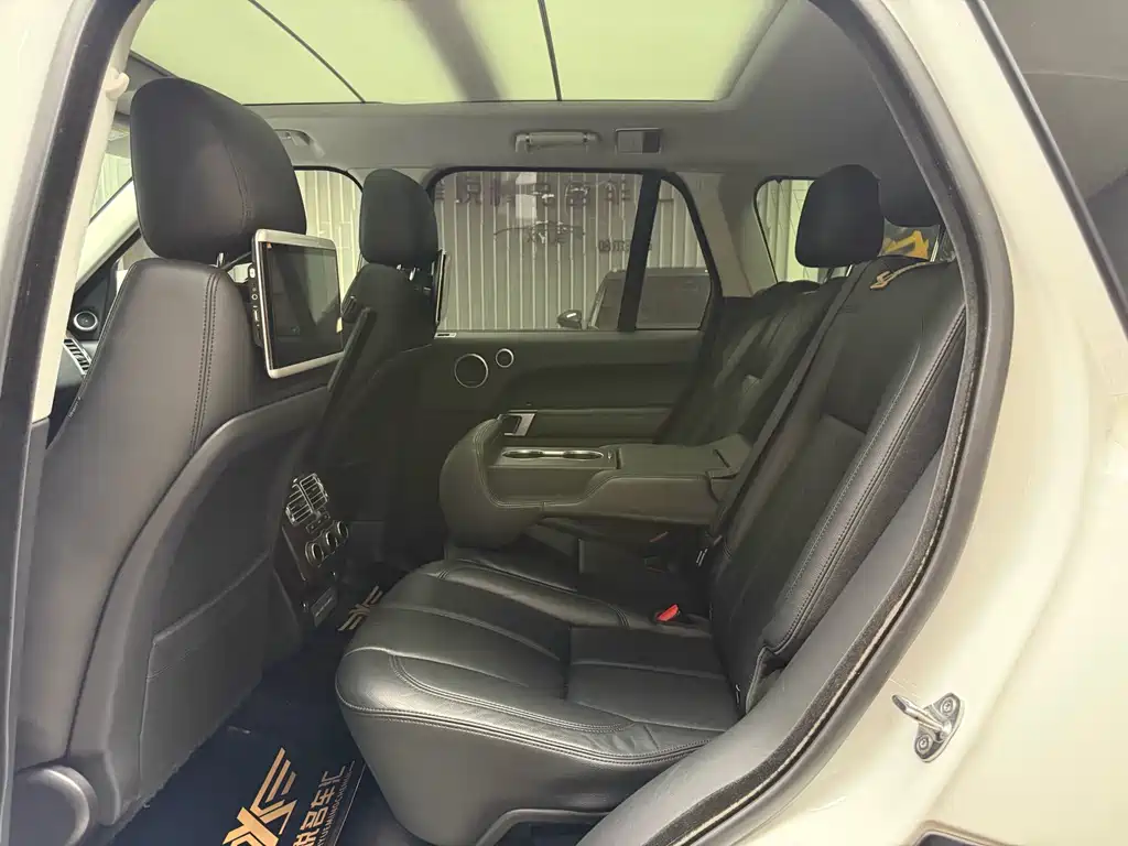 Land Rover Range Rover 2018 — фото 15
