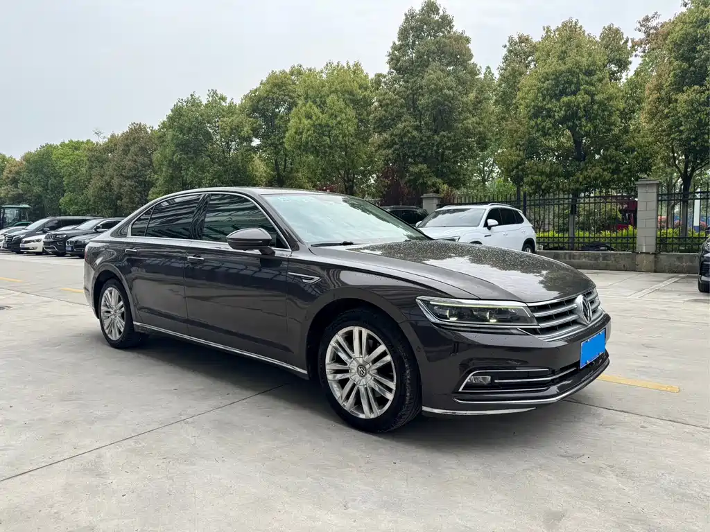Volkswagen Phideon 2018 — фото 3