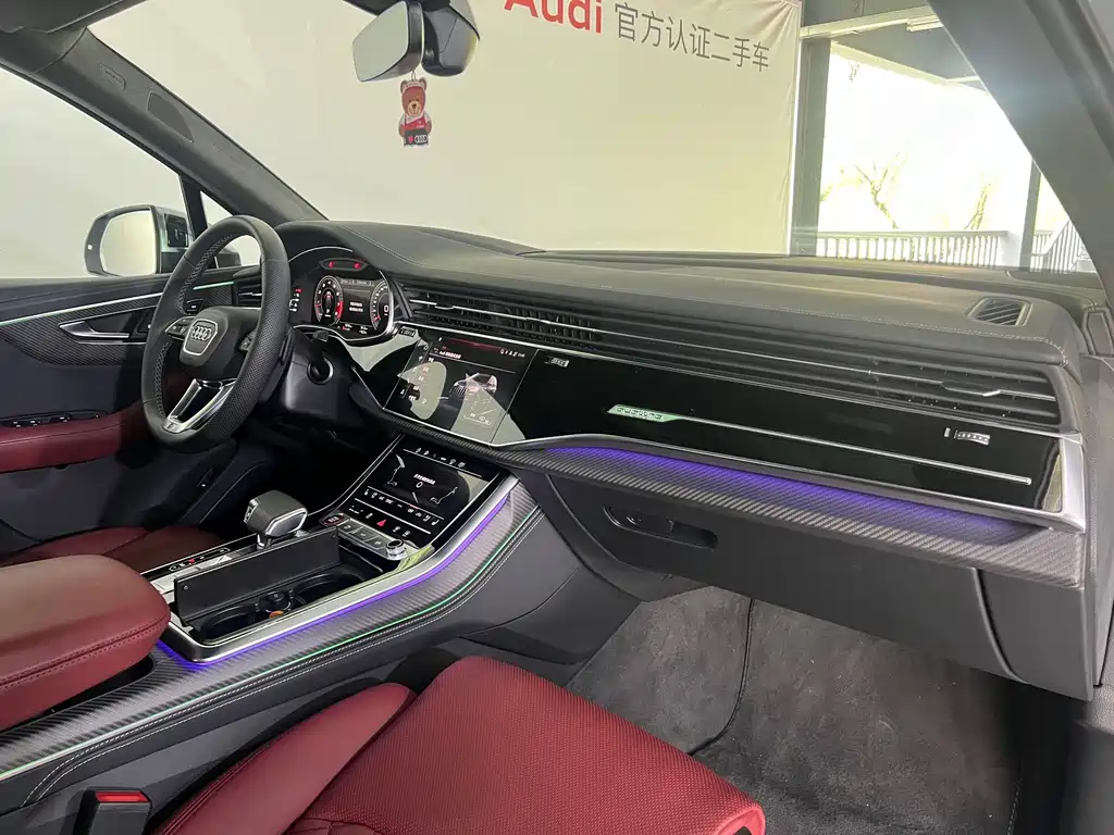 Audi SQ7 2024 — фото 15