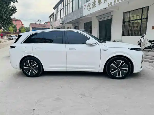 Li Auto L7 2024