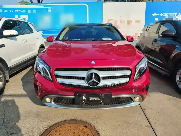 Mercedes-Benz GLA 2015