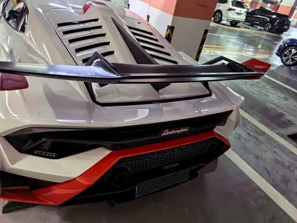 Lamborghini Huracan 2022