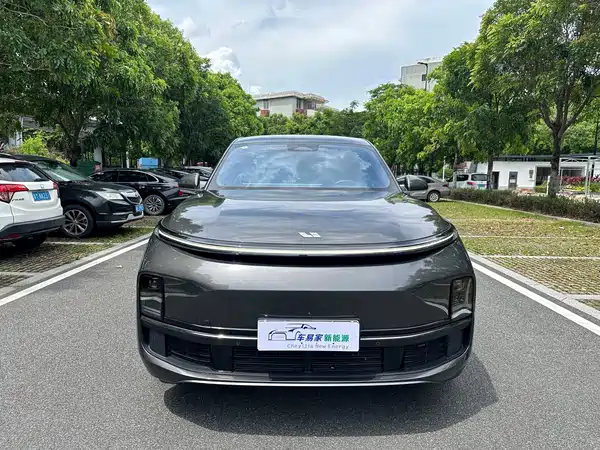 Li Auto L8 2023