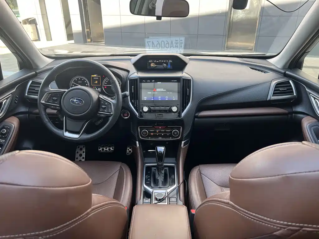 Subaru Forester 2018 — фото 5