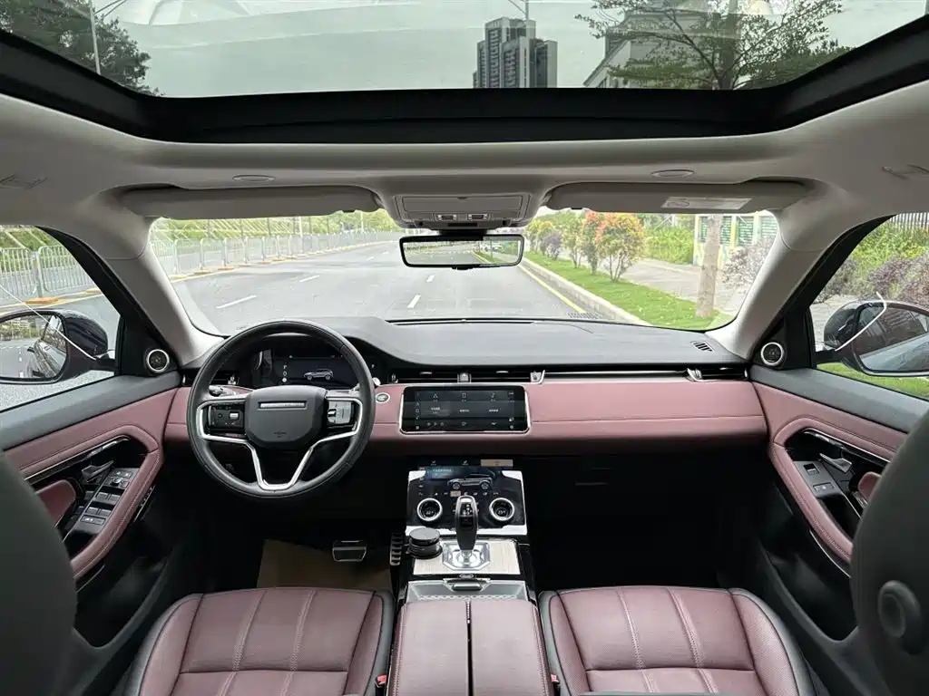 Land Rover Evoque 2024 — фото 8