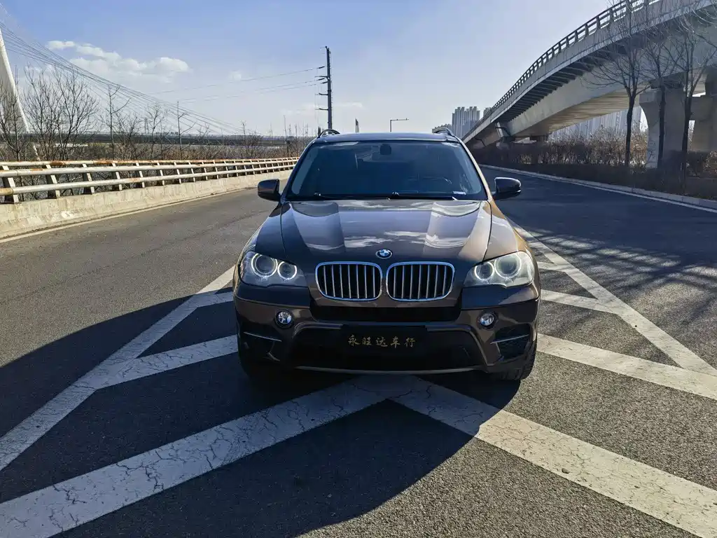 BMW X5 2012 — фото 2