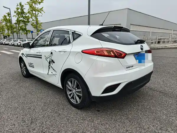 Changan Eado XT 2015