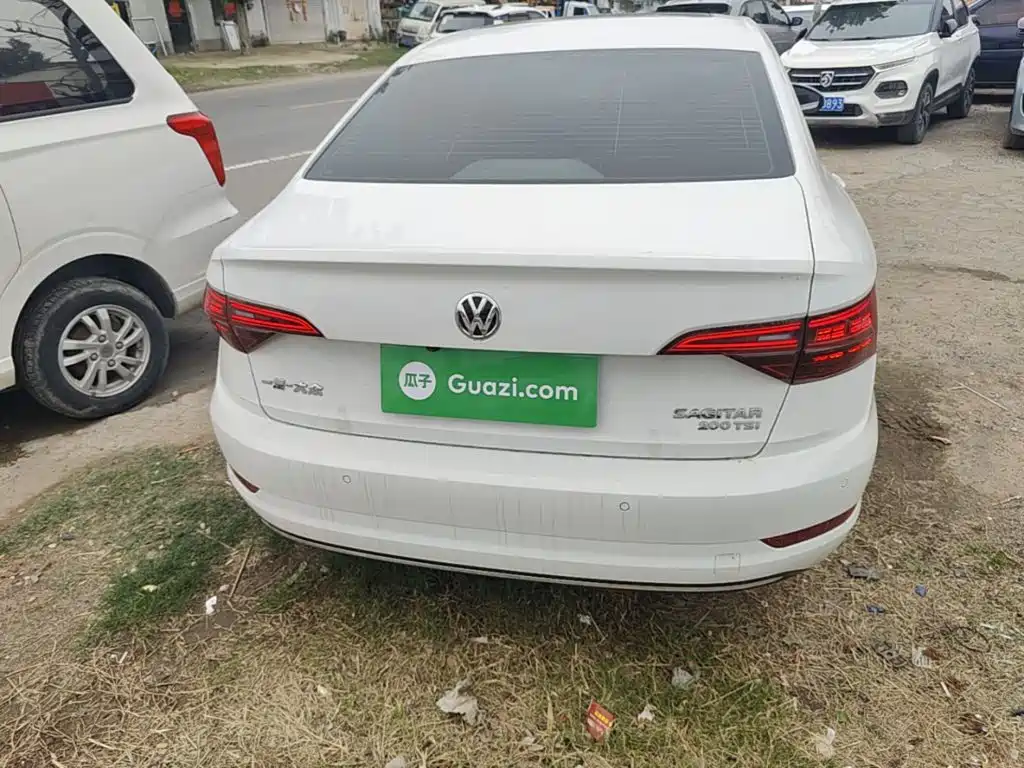 Volkswagen Sagitar 2019
