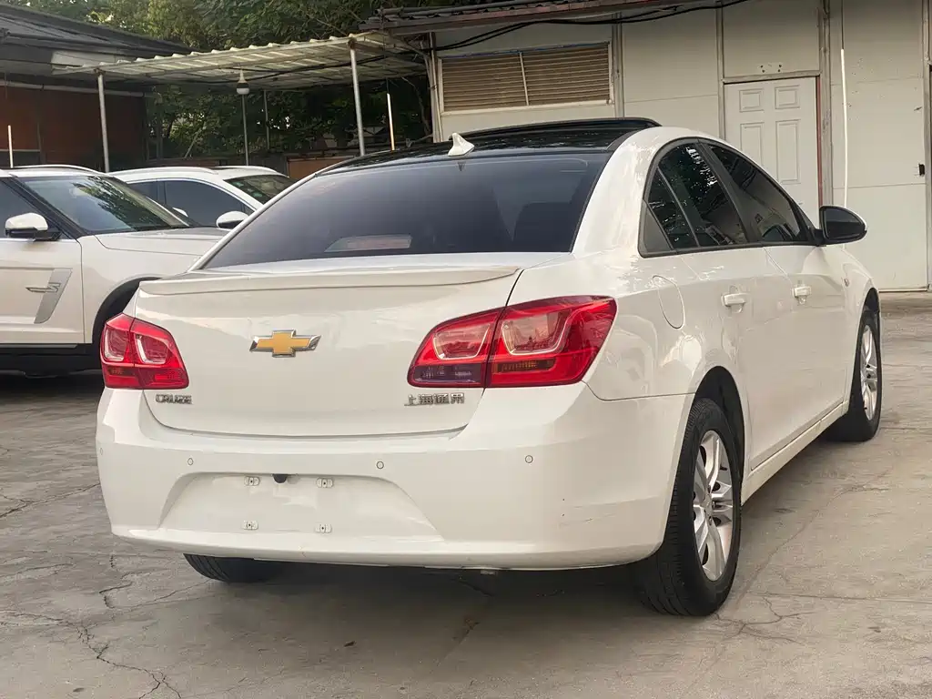 Chevrolet Cruze 2015 — фото 13