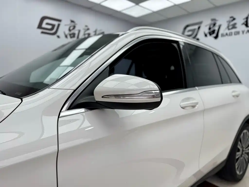 Mercedes-Benz GLC 2018 — фото 19