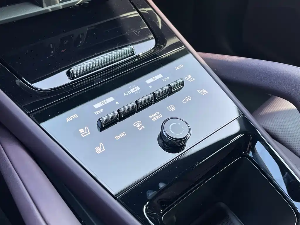 Porsche Cayenne 2025 — фото 13
