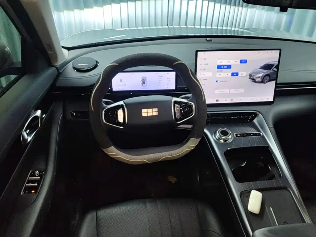 Geely Galaxy E5 2024 — фото 11