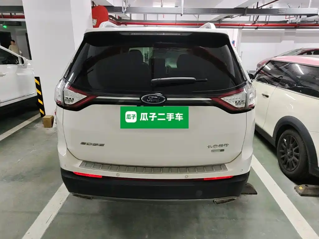 Ford Edge 2016 — фото 6