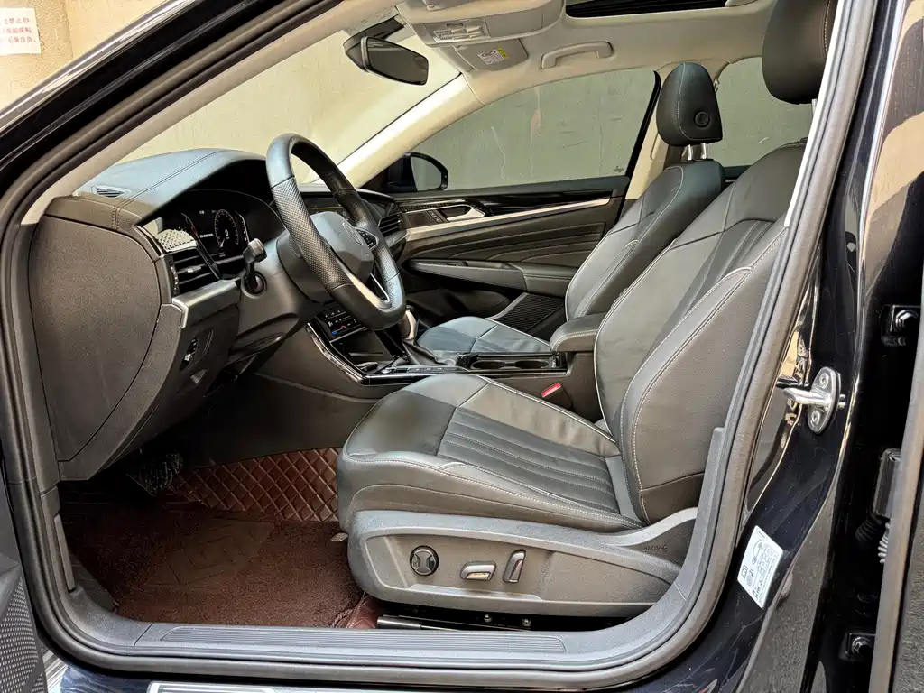 Volkswagen Passat 2023