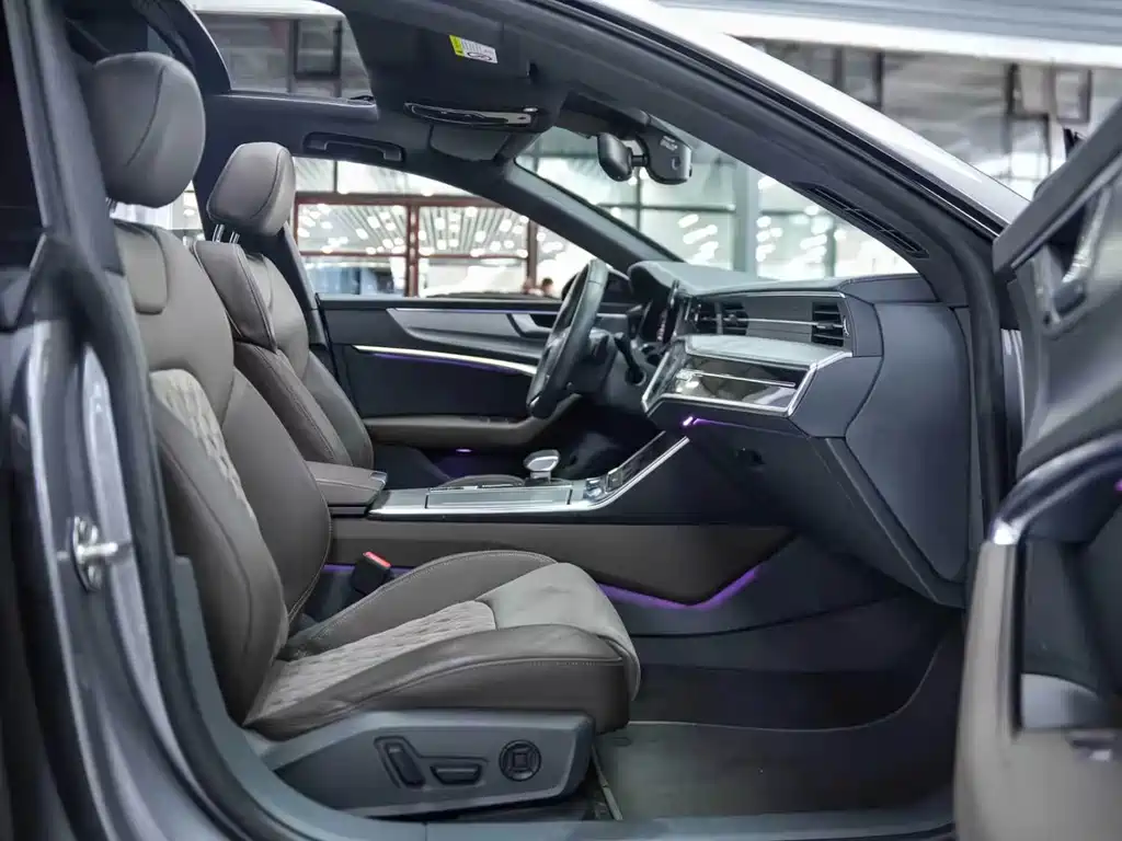 Audi A7L 2023 — фото 4