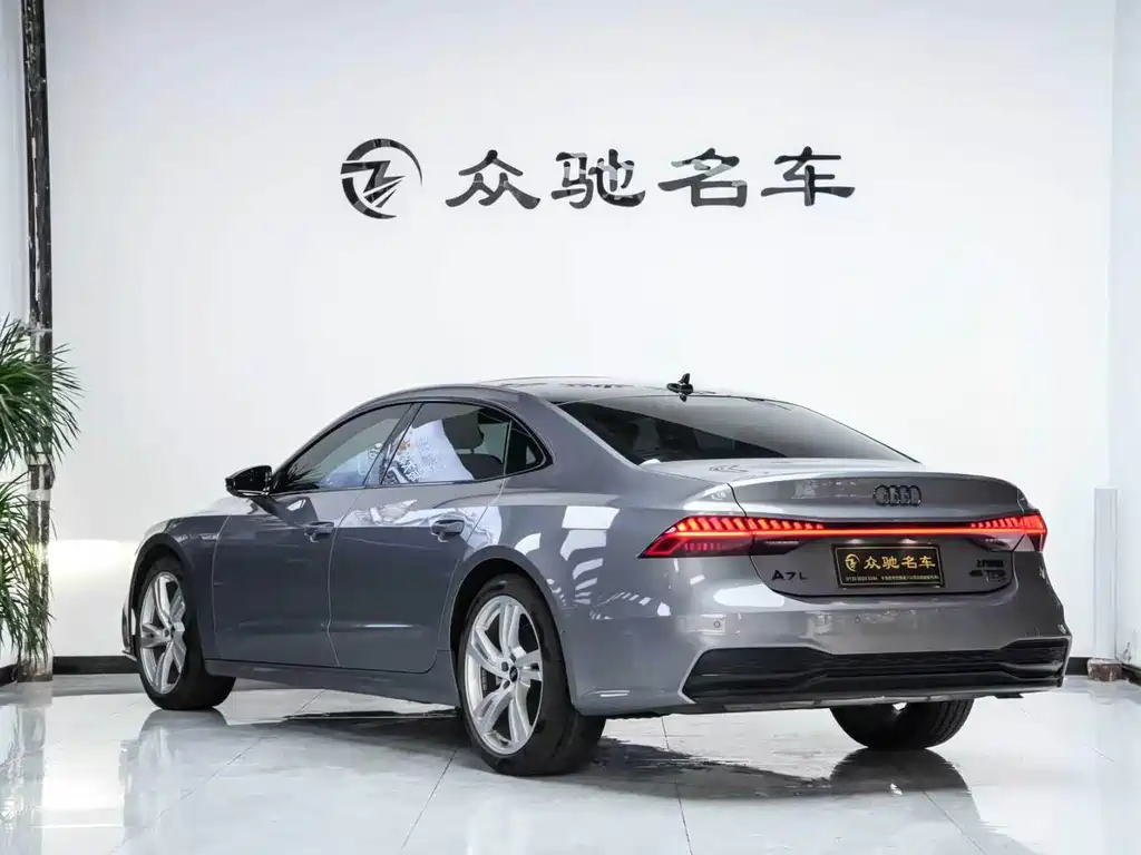 Audi A7L 2023 — фото 12