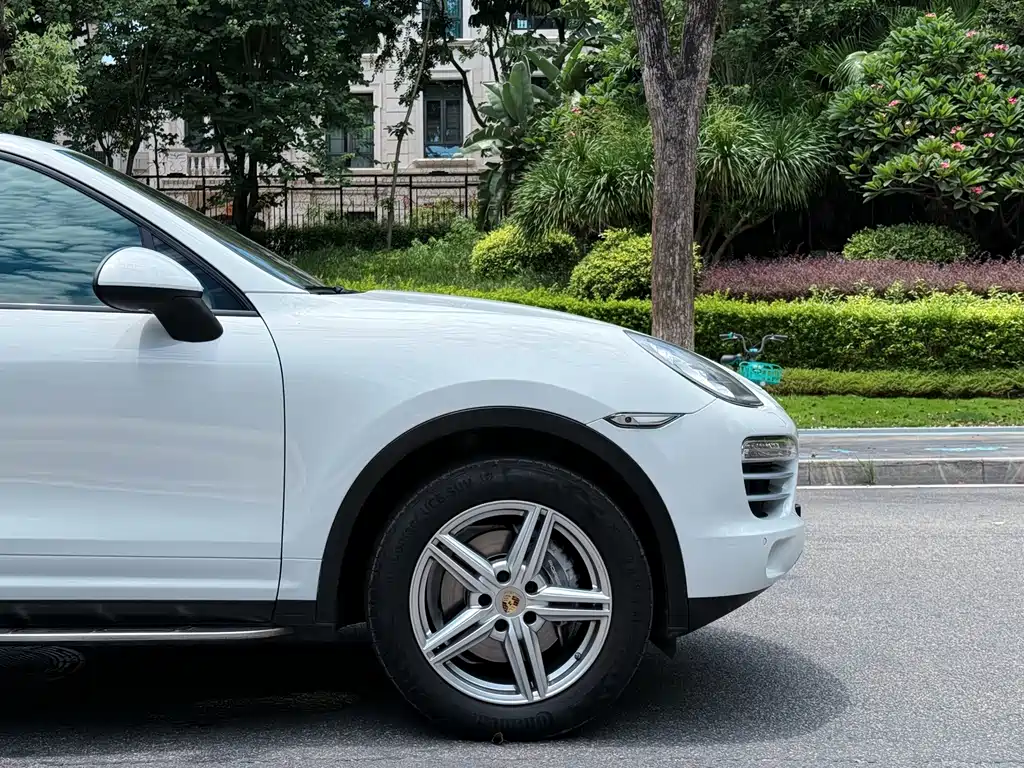 Porsche Cayenne 2014 — фото 5