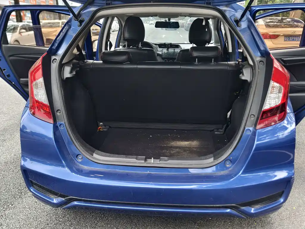 Honda Fit 2018 — фото 9