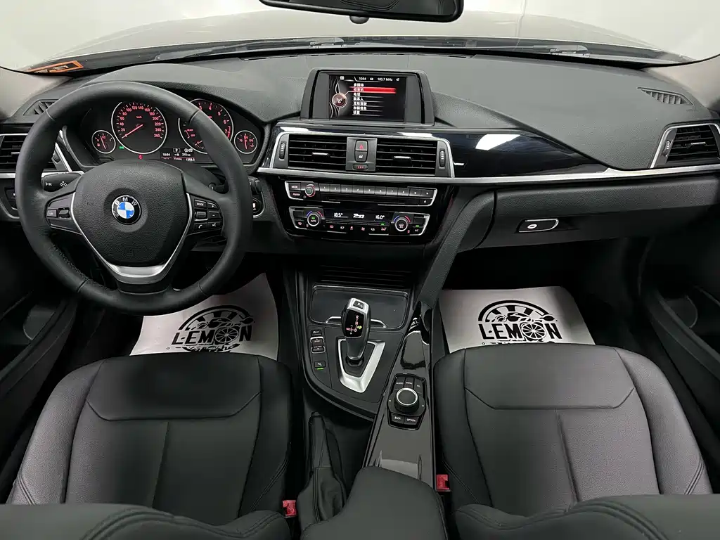 BMW 3 Series 2016 — фото 14