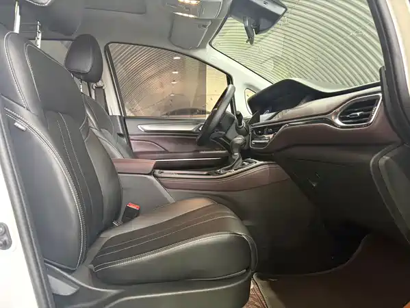 GAC Trumpchi M6 2022