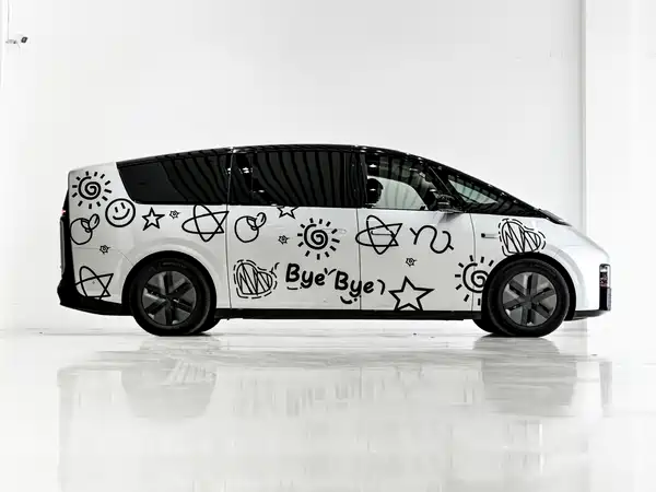 Li Auto MEGA 2025