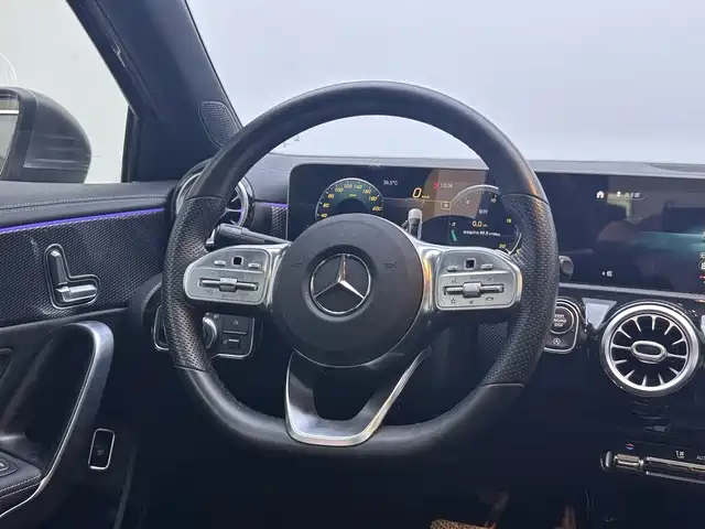 Mercedes-Benz A-Class 2020 — фото 11