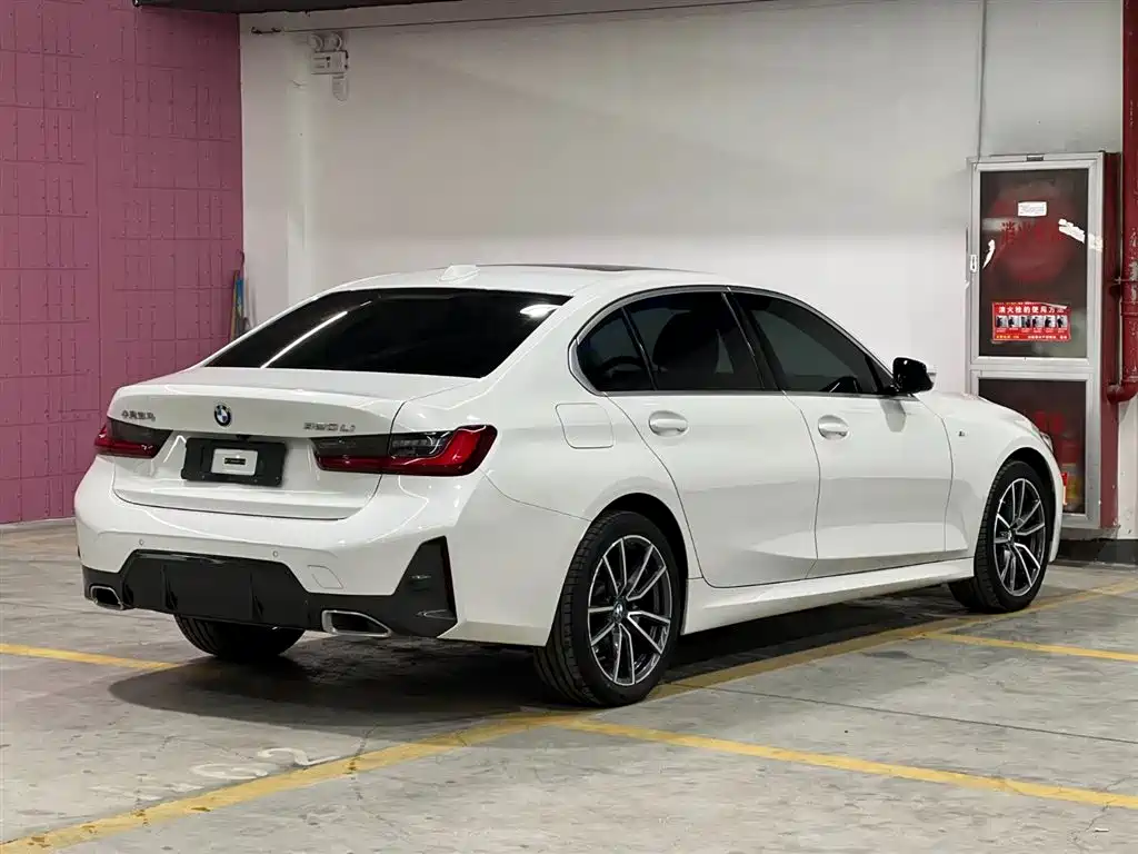 BMW 3 Series 2023